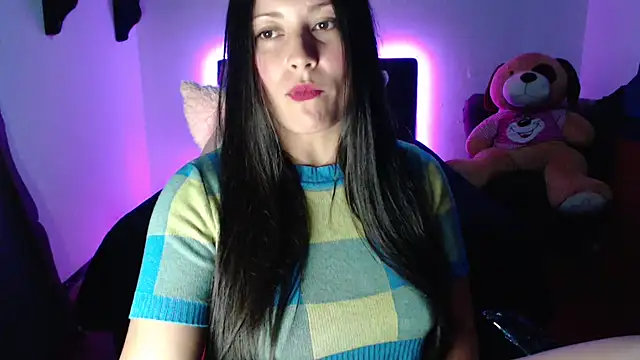 Allisonnlopez online show from November 10, 10:59 pm