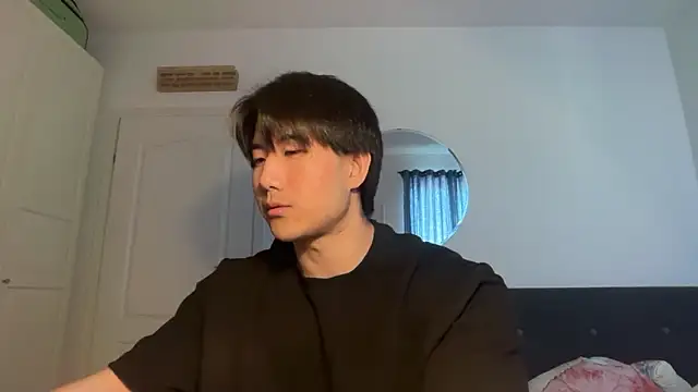 jungcock3210 online show from March 13, 12:32 pm
