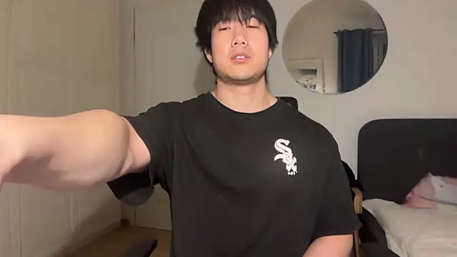 jungcock3210 online show from December 18, 5:23 am