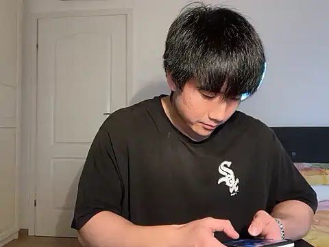 jungcock3210 online show from November 23, 2:27 pm