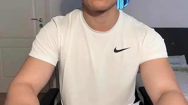 jungcock3210 online show from November 9, 10:52 am