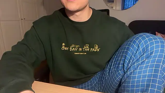 jungcock3210 online show from January 8, 2:45 pm