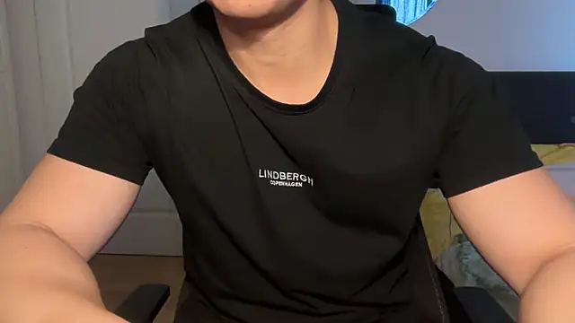 jungcock3210 online show from November 12, 1:37 pm