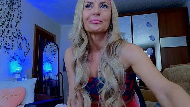 amelia blondy online show from May 30, 6:42 am