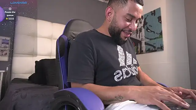 THIAGOXBIG online show from February 19, 9:23 pm