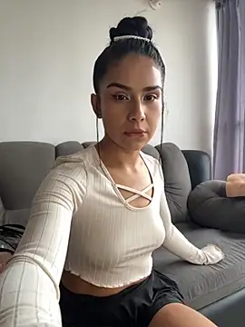 Nikothyna online show from November 14, 3:26 pm