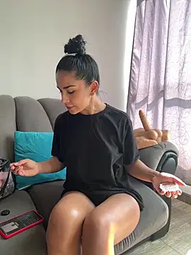 Nikothyna online show from December 17, 6:35 pm