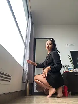 Nikothyna online show from November 13, 5:50 pm