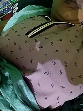 sexychutxxx7 online show from April 11, 7:56 am