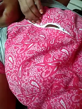 Snapshot of sexychutxxx7 chatting on June 13, 1:36 am sexychutxxx7 online show from June 13, 1:36 am
