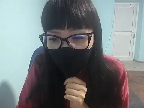 elllaaxx online show from April 18, 2:08 pm