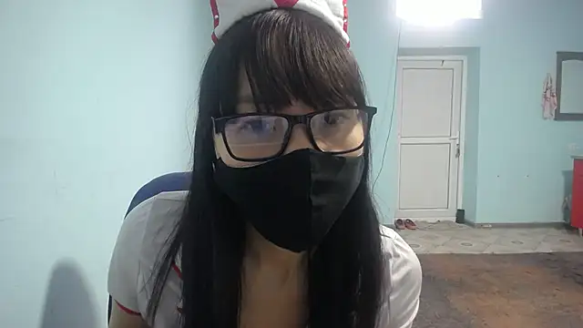 Snapshot of elllaaxx chatting on January 11, 4:41 am elllaaxx online show from January 11, 4:41 am