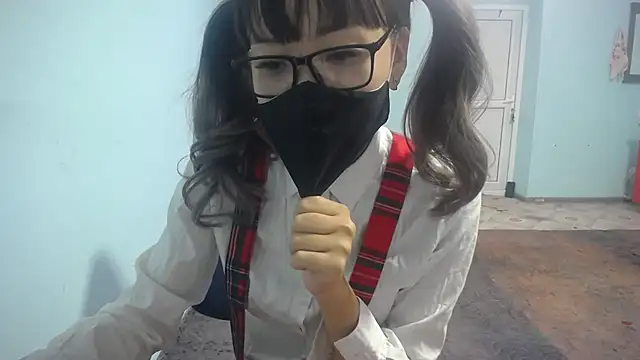 Snapshot of elllaaxx chatting on September 11, 4:01 am elllaaxx online show from September 11, 4:01 am