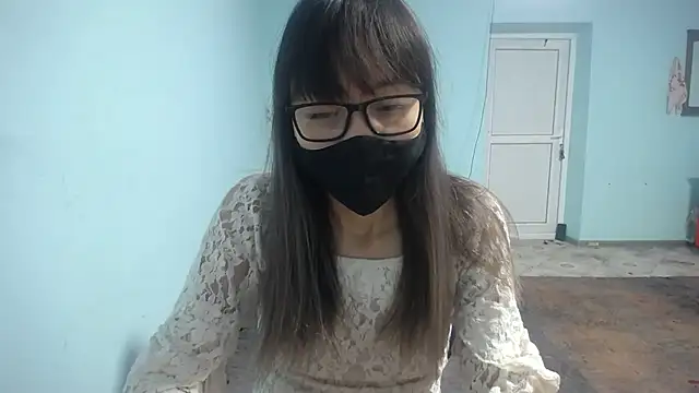 Snapshot of elllaaxx chatting on October 13, 11:45 am elllaaxx online show from October 13, 11:45 am