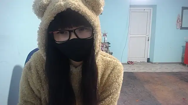 Snapshot of elllaaxx chatting on January 6, 4:16 am elllaaxx online show from January 6, 4:16 am