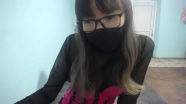 Snapshot of elllaaxx chatting on October 7, 6:14 am elllaaxx online show from October 7, 6:14 am