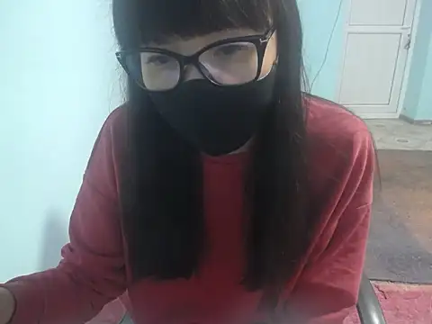 elllaaxx online show from May 12, 10:32 am