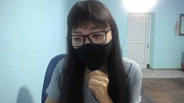 Snapshot of elllaaxx chatting on February 4, 4:07 am elllaaxx online show from February 4, 4:07 am