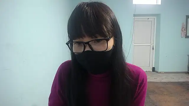 Snapshot of elllaaxx chatting on January 16, 4:05 am elllaaxx online show from January 16, 4:05 am