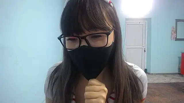 Snapshot of elllaaxx chatting on November 2, 4:06 am elllaaxx online show from November 2, 4:06 am