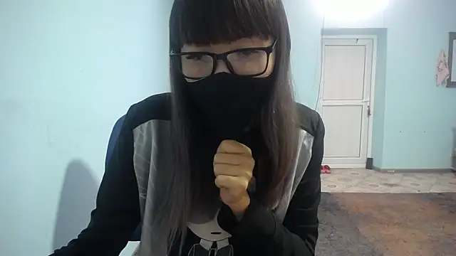 Snapshot of elllaaxx chatting on September 19, 4:38 am elllaaxx online show from September 19, 4:38 am