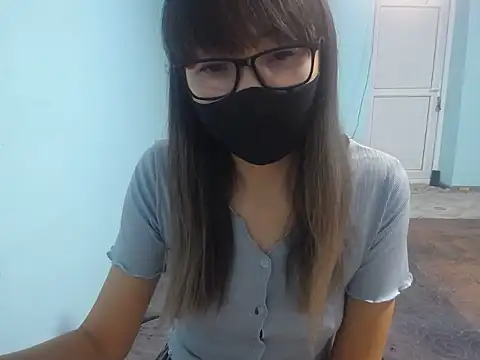 Snapshot of elllaaxx chatting on November 28, 3:50 am elllaaxx online show from November 28, 3:50 am