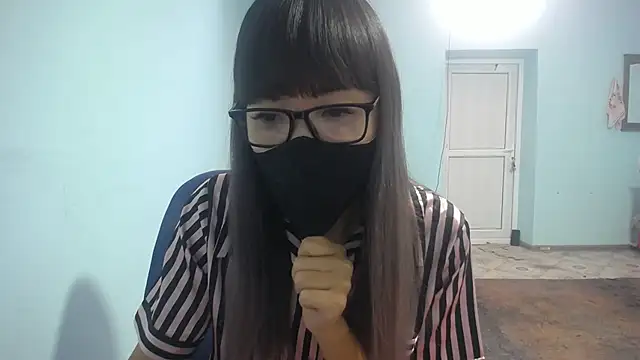 Snapshot of elllaaxx chatting on September 13, 4:12 am elllaaxx online show from September 13, 4:12 am