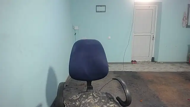 Snapshot of elllaaxx chatting on November 23, 4:22 am elllaaxx online show from November 23, 4:22 am