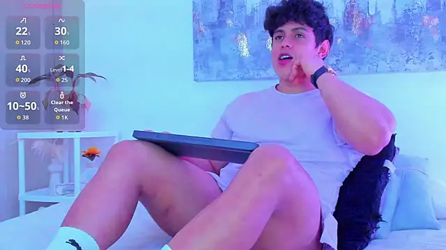 arminjones1 online show from October 29, 3:05 am