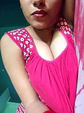 Snapshot of sexyindi_couple chatting on October 10, 6:36 am sexyindi couple online show from October 10, 6:36 am