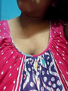 sexyindi couple online show from December 22, 1:22 pm