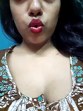 sexyindi couple online show from April 27, 2:26 pm