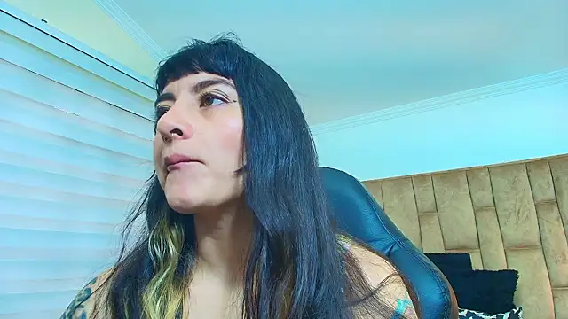 Naughty Kittenm online show from March 3, 11:28 am