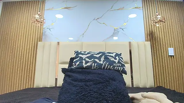 Snapshot of Naughty_Kittenm chatting on July 6, 11:17 am Naughty Kittenm online show from July 6, 11:17 am