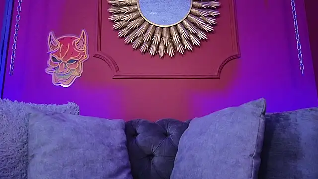 Julieta Russell online show from November 20, 11:44 am