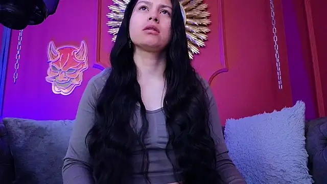 Julieta Russell online show from February 23, 12:06 pm