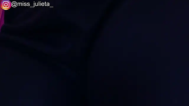 Snapshot of Julieta_Russell chatting on June 4, 11:59 am Julieta Russell online show from June 4, 11:59 am