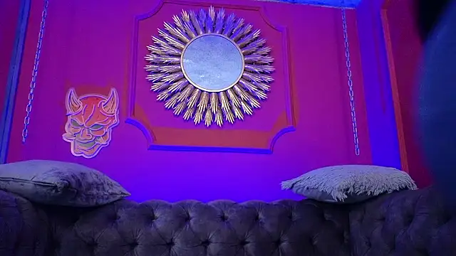 Julieta Russell online show from March 30, 12:06 pm