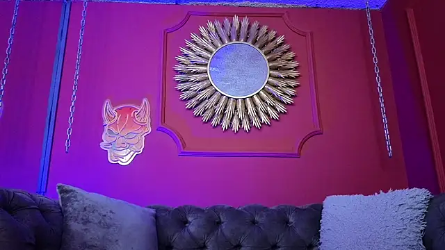 Julieta Russell online show from February 26, 12:05 pm