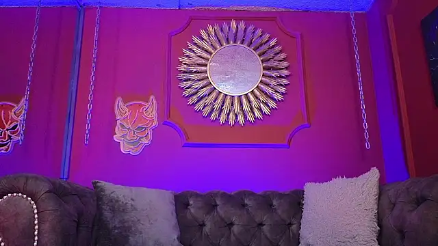 Julieta Russell online show from January 16, 12:20 pm