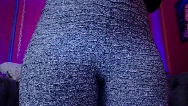 Julieta Russell online show from March 28, 12:17 pm