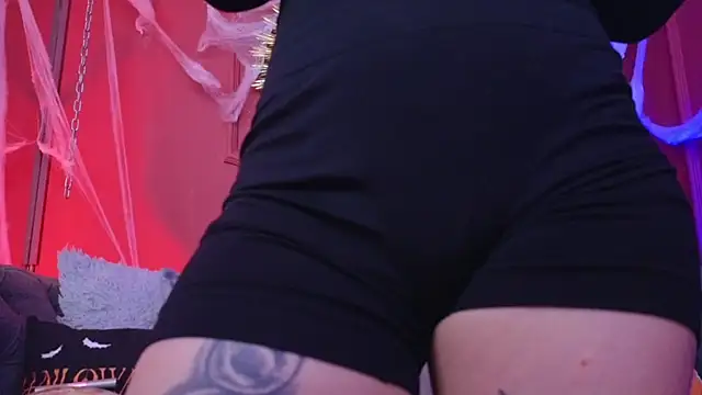 Julieta Russell online show from October 29, 11:53 am