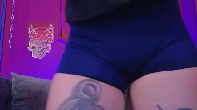 Julieta Russell online show from January 10, 12:22 pm