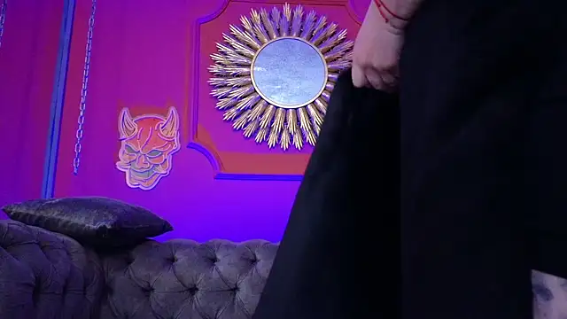 Julieta Russell online show from March 26, 12:14 pm