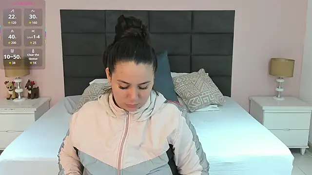 MadisonJenner online show from December 22, 12:16 pm