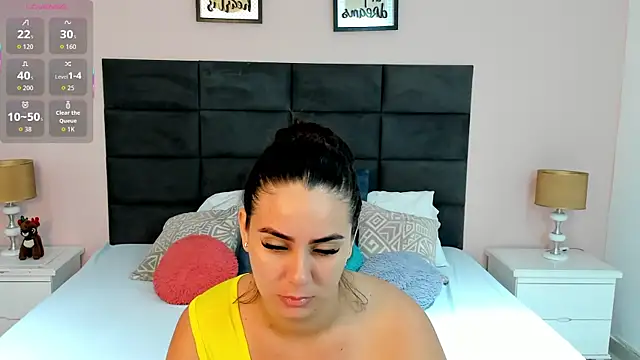 MadisonJenner online show from November 26, 11:21 am