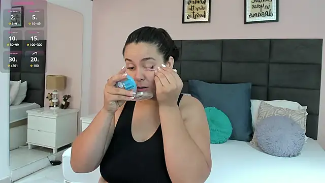 Snapshot of MadisonJenner chatting on February 11, 12:16 pm MadisonJenner online show from February 11, 12:16 pm