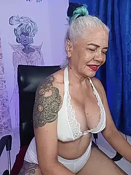 freyadevil333 online show from March 13, 5:56 am