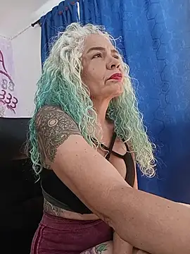 Snapshot of freyadevil333 chatting on July 16, 1:41 pm freyadevil333 online show from July 16, 1:41 pm