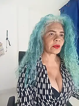 Snapshot of freyadevil333 chatting on November 29, 1:17 am freyadevil333 online show from November 29, 1:17 am